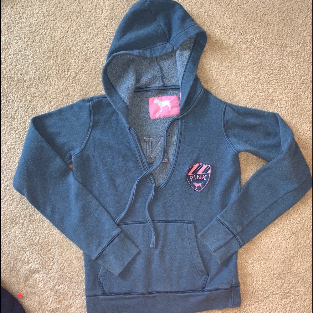 pink sweatshirt